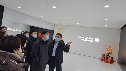 1656151113656072.jpg 海淀副區(qū)長林劍華調(diào)研北京聯(lián)影智能影像技術(shù)研究院.jpg