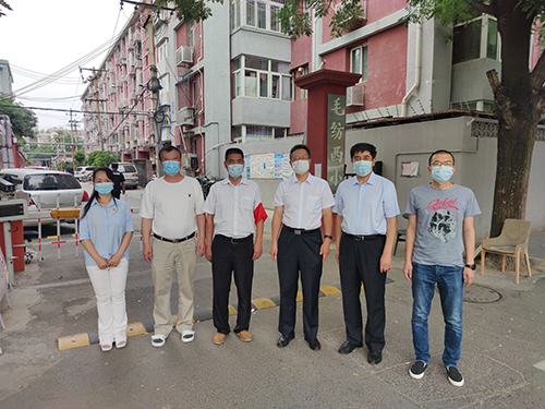 張書(shū)記慰問(wèn) (3).jpg