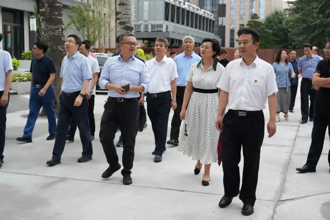 1688351883198562.jpg 1688351883198562.jpg